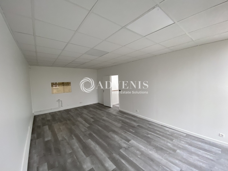 Location Activités Entrepôts COIGNIERES (78310) - Photo 4