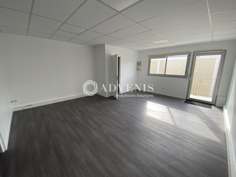 Location Bureaux COIGNIERES (78310) - Photo 3