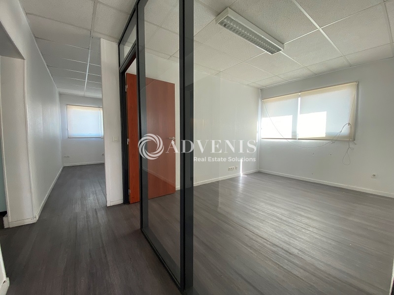 Location Bureaux COIGNIERES (78310) - Photo 5