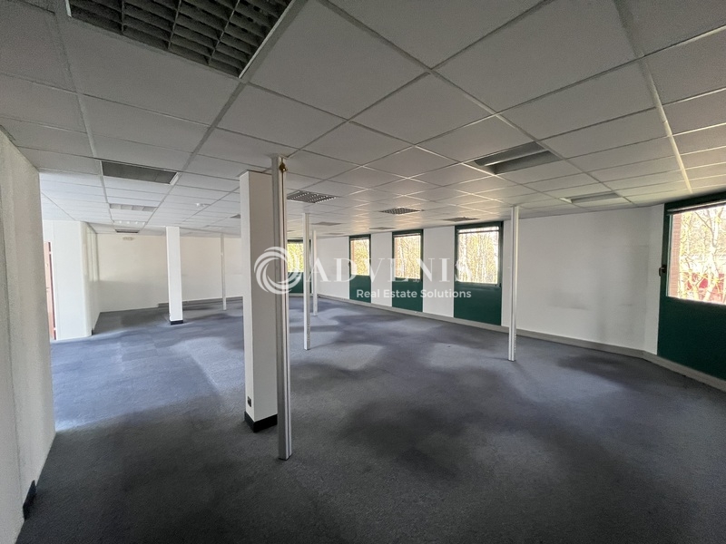 Location Bureaux TRAPPES (78190) - Photo 3