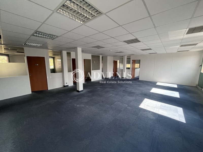 Location Bureaux TRAPPES (78190) - Photo 4