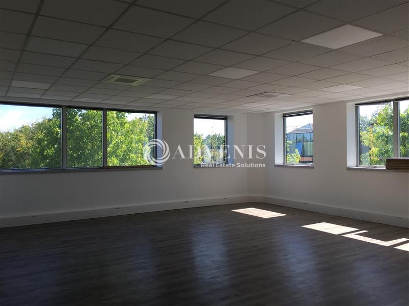 Location Bureaux VOISINS LE BRETONNEUX (78960) - Photo 5