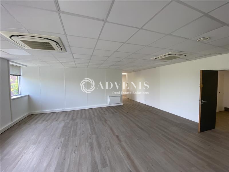 Location Bureaux VOISINS LE BRETONNEUX (78960) - Photo 6