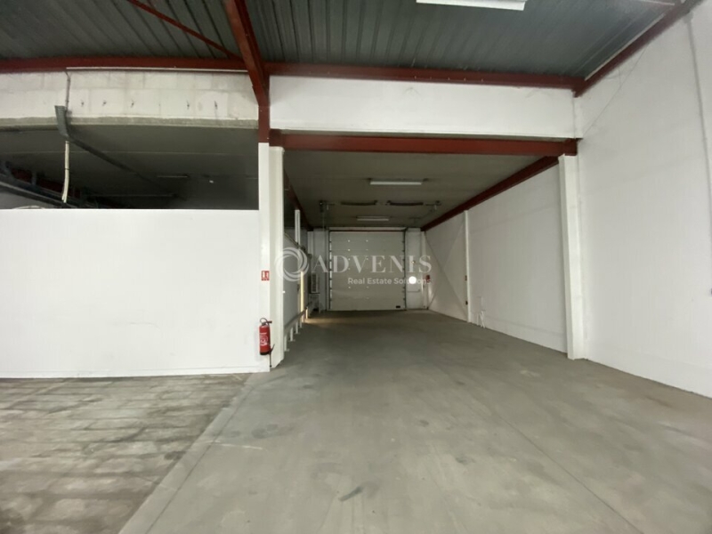 Location Activités Entrepôts BUC (78530) - Photo 4
