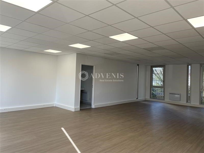 Location Bureaux VELIZY VILLACOUBLAY (78140) - Photo 3