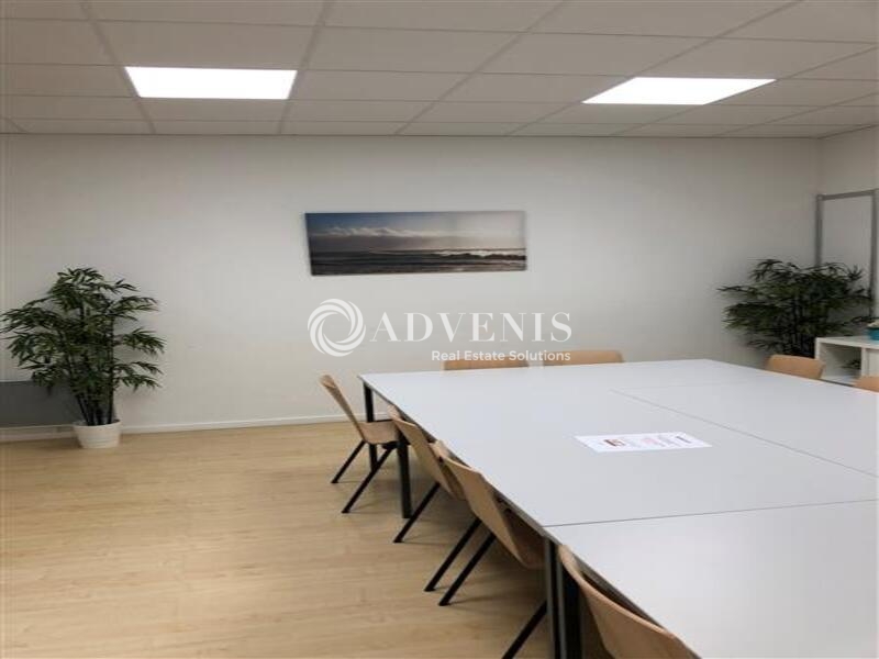 Location Bureaux et activités légères MONTIGNY LE BRETONNEUX (78180) - Photo 10