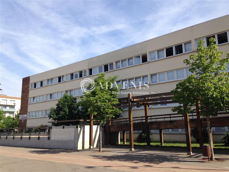 Location Bureaux MAUREPAS (78310) - Photo 2