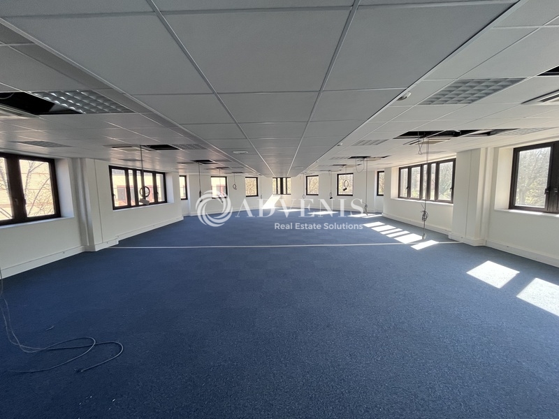 Location Bureaux MONTIGNY LE BRETONNEUX (78180) - Photo 6