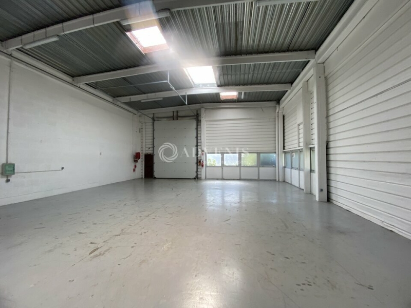 Location Entrepôts TRAPPES (78190) - Photo 5