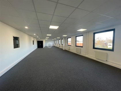 Advenis RES - Immobilier d'entreprises