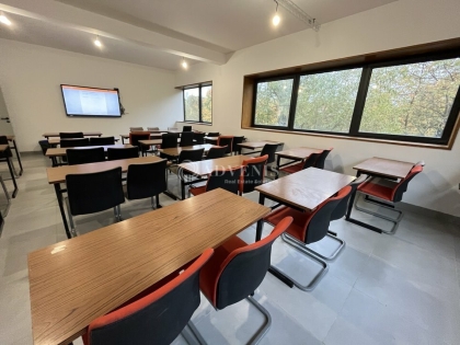 Advenis RES - Immobilier d'entreprises